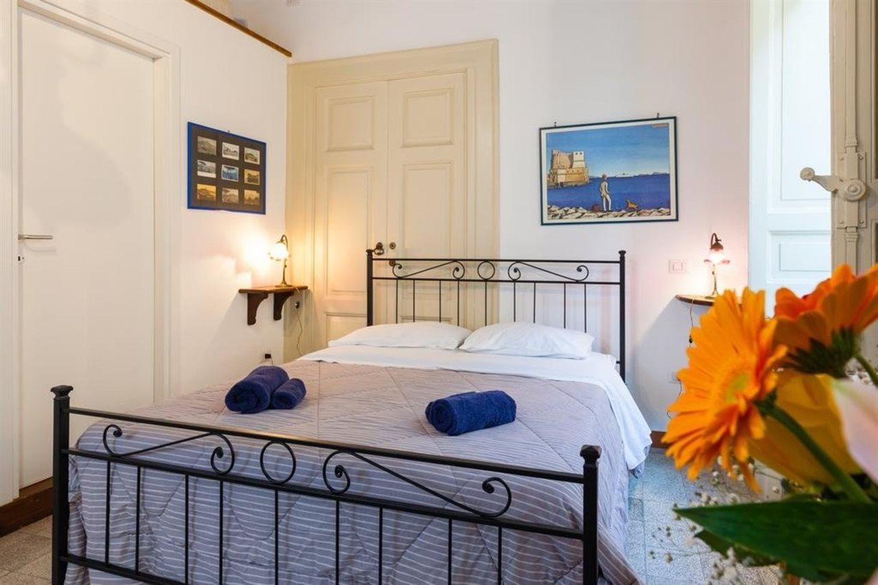 Don Pedro Rooms Vicere Di Toledo In The City Center Nápoles Exterior foto