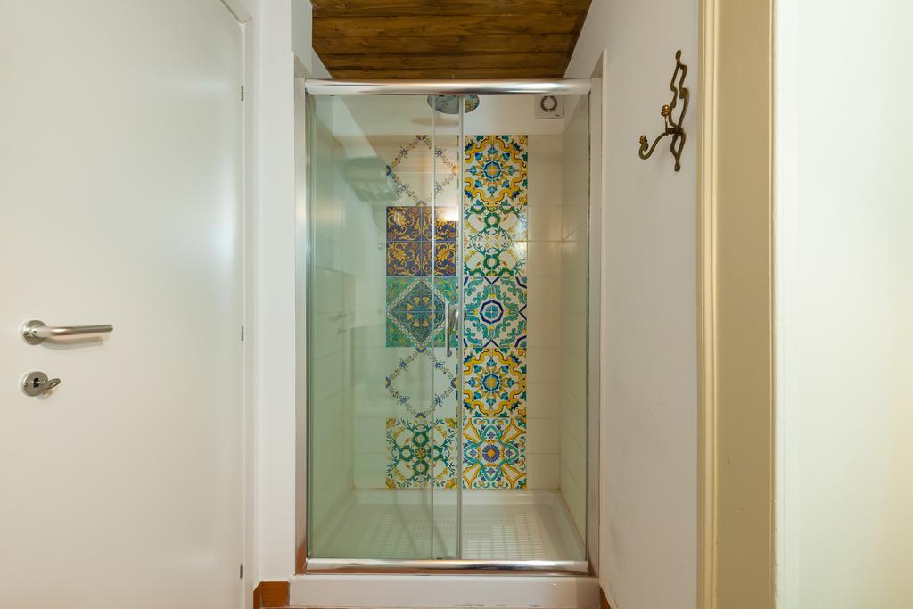 Don Pedro Rooms Vicere Di Toledo In The City Center Nápoles Exterior foto
