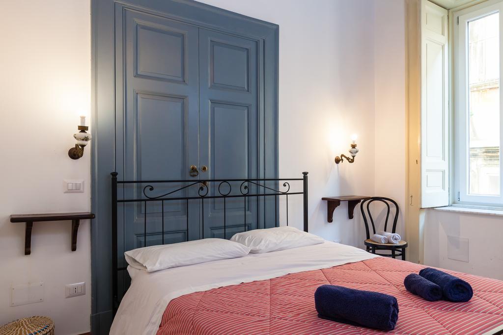 Don Pedro Rooms Vicere Di Toledo In The City Center Nápoles Exterior foto